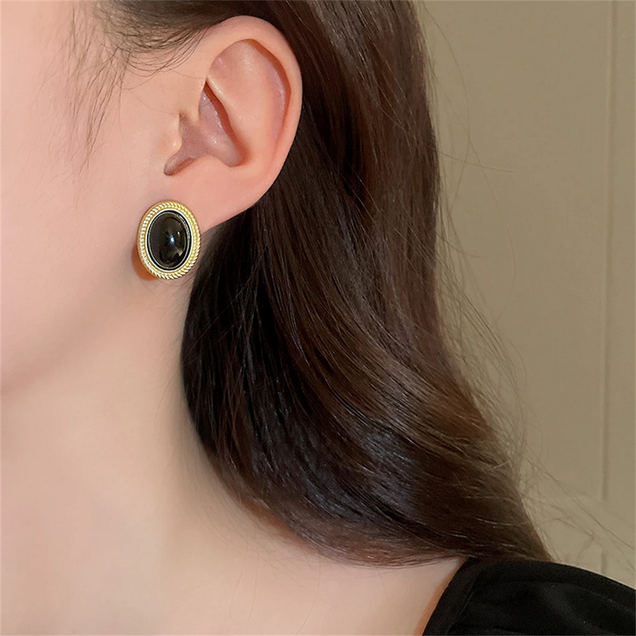 Vintage Gold & Black Oval Stud Earrings