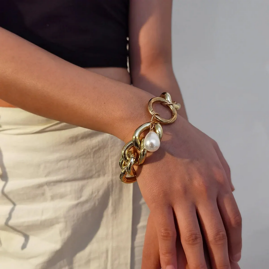 Gold Chain Bracelet with Pearl Pendant