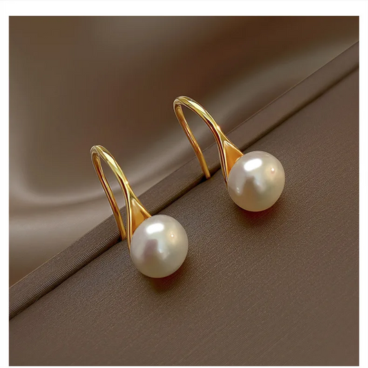 Natural Freshwater Pearl 14K Gold Filled Ladies Stud Earrings