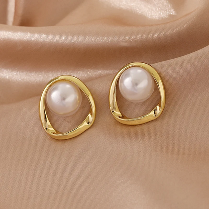 Elegant Gold Round Pearl Stud Earrings for Women