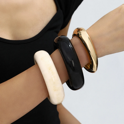 Elegant Vintage Irregular Resin Cuff Bracelet
