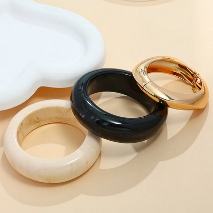 Elegant Vintage Irregular Resin Cuff Bracelet