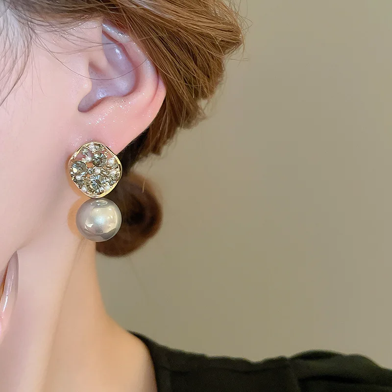 ElegantPearl Crystal Inlaid Stud Earrings for Women