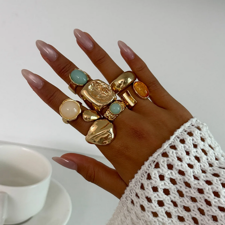 7 Pieces Set Vintage Gold Inlay Rhinestone Rings for Women
