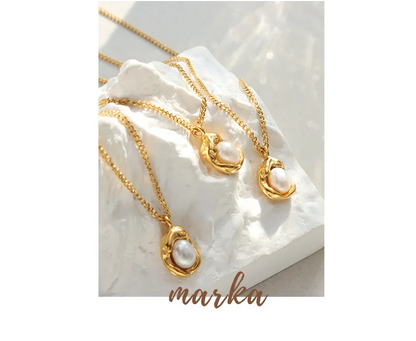 Fashion Inlaid Pearls Pendant Necklace for Women