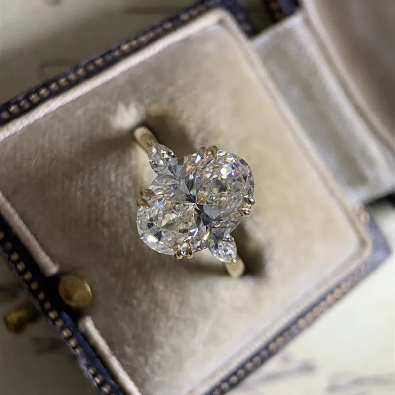 Timeless Elegant 925 Sterling Silver Cubic Zirconia Ring