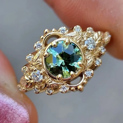 Elegant Green Zircon Inlaid Ring