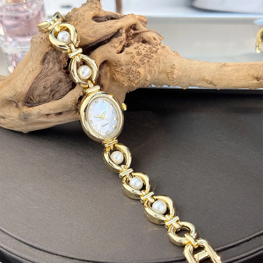 High-End Women’s Quartz Watch Elegant Oval Vintage Design