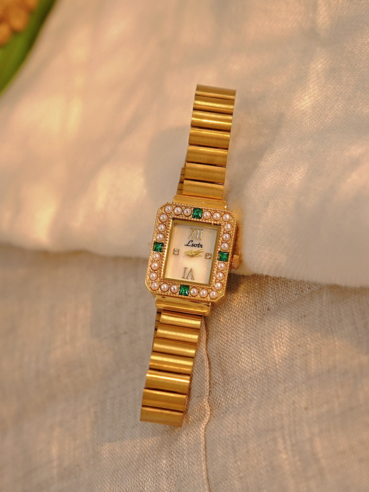 Fashionable Pearl Inlaid Quartz Watch for Women French Style