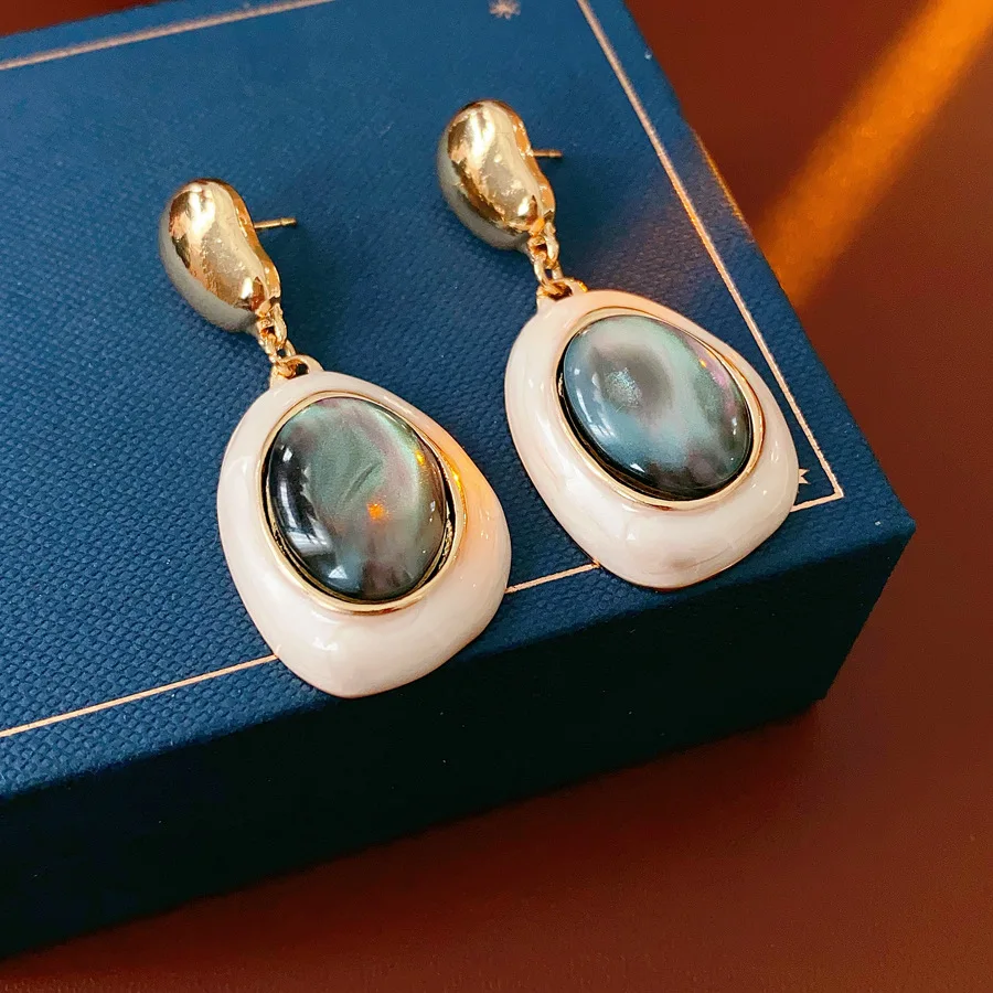 Stylish Aurora Resin Drop Earrings