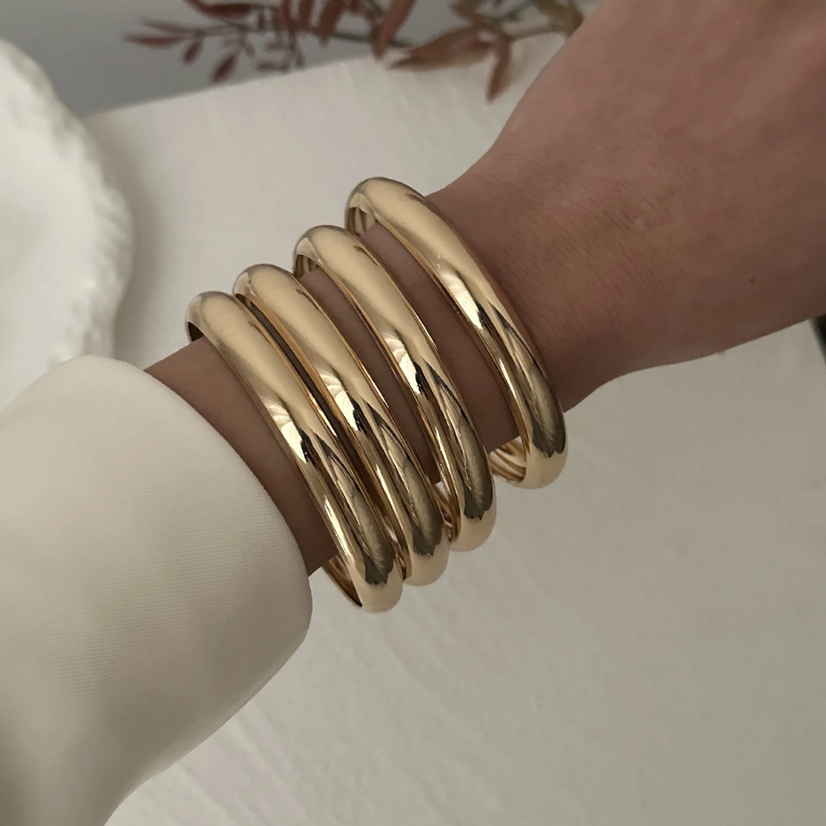 4Pcs Set Metal Gold and Silver Round Bangles