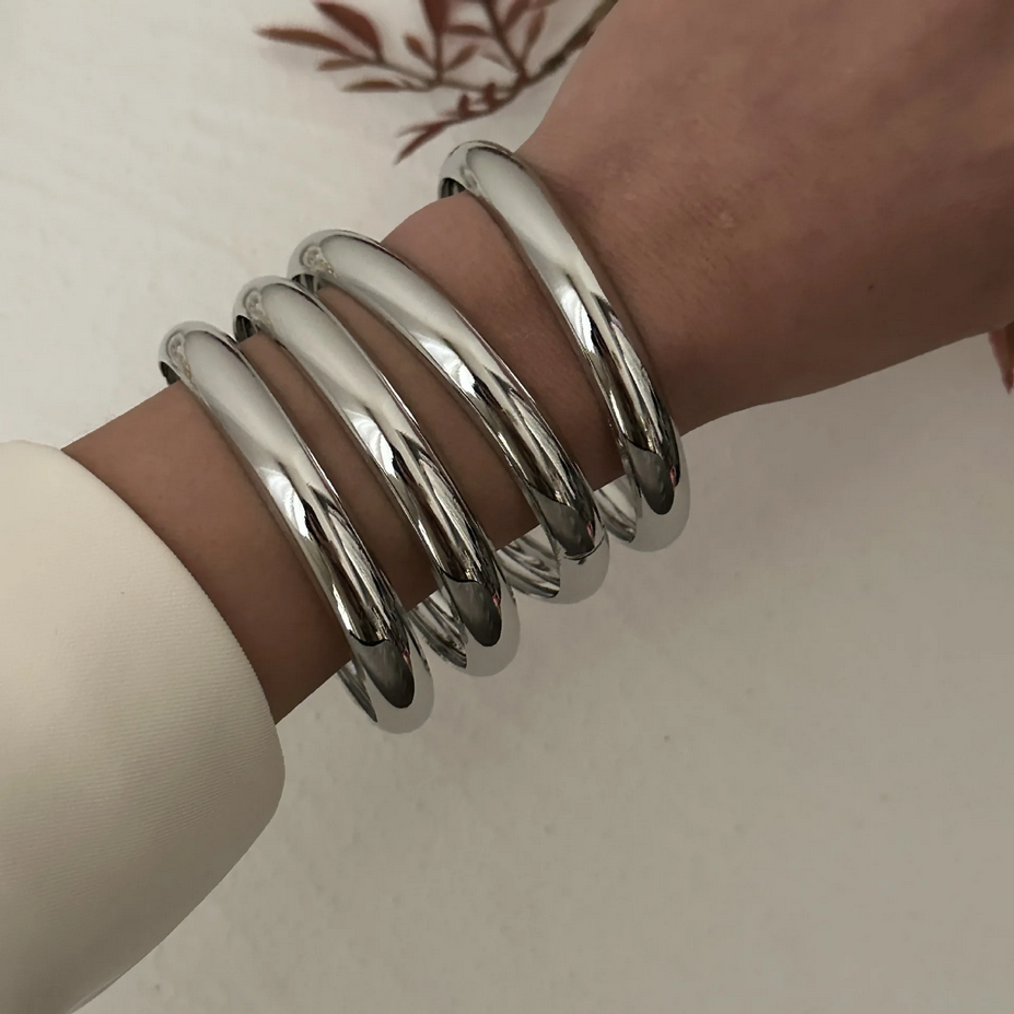 4Pcs Set Metal Gold and Silver Round Bangles