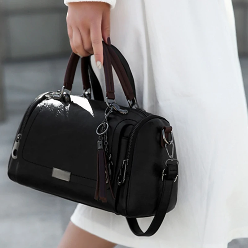 Tassel Decor Women’s Large Capacity Shoulder & Crossbody Bag