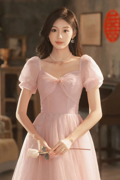 Luxurious Pink Evening Dress Elegant Women’s Formal Gown