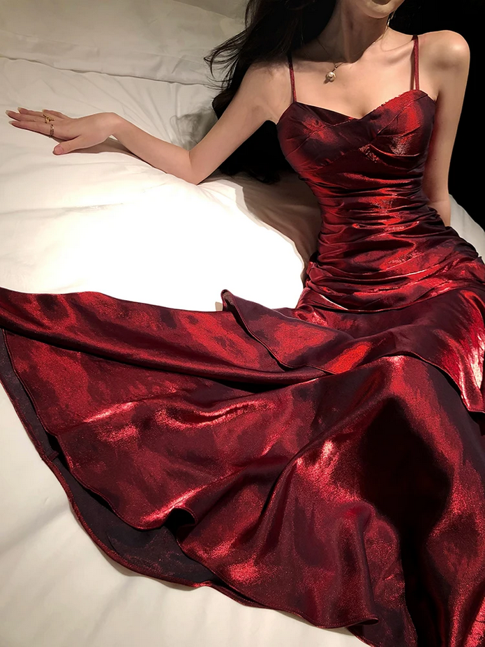 Elegant Ruffle Gown  Sexy Sleeveless Spaghetti Strap Prom & Party Dress