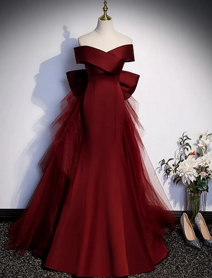 Off-Shoulder Wine Red Mermaid Luxury Evening Gown with Bow Detail