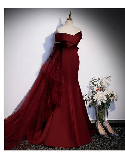 Off-Shoulder Wine Red Mermaid Luxury Evening Gown with Bow Detail