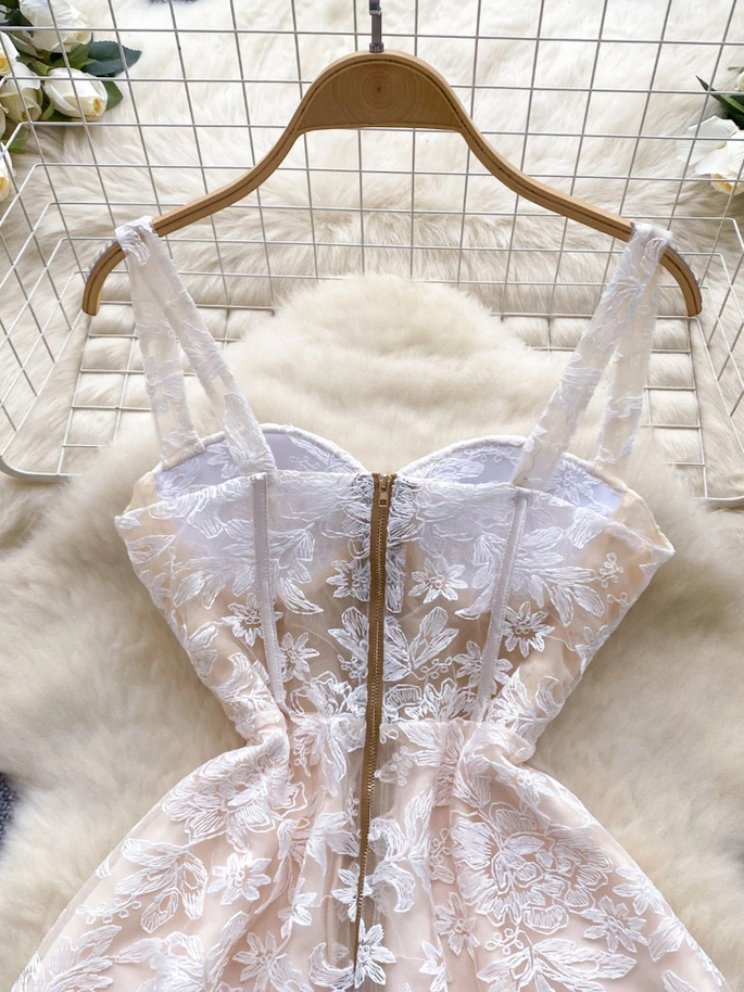 Elegant Embroidery Lace Strap Party Dress
