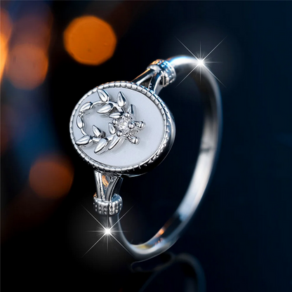 Gold & Silver Vintage Enamel Ring Oval Stone Leaf Design