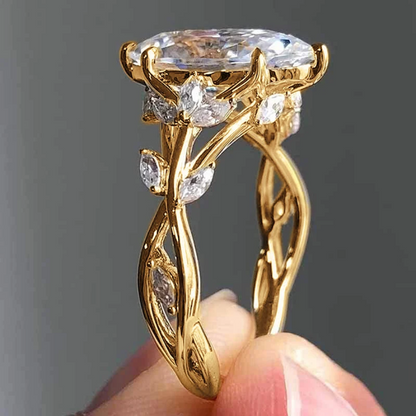 Chic Gold Marquise Cut Zirconia Ring
