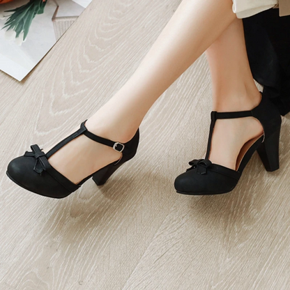 Women’s Summer Fashion Strap Pumps