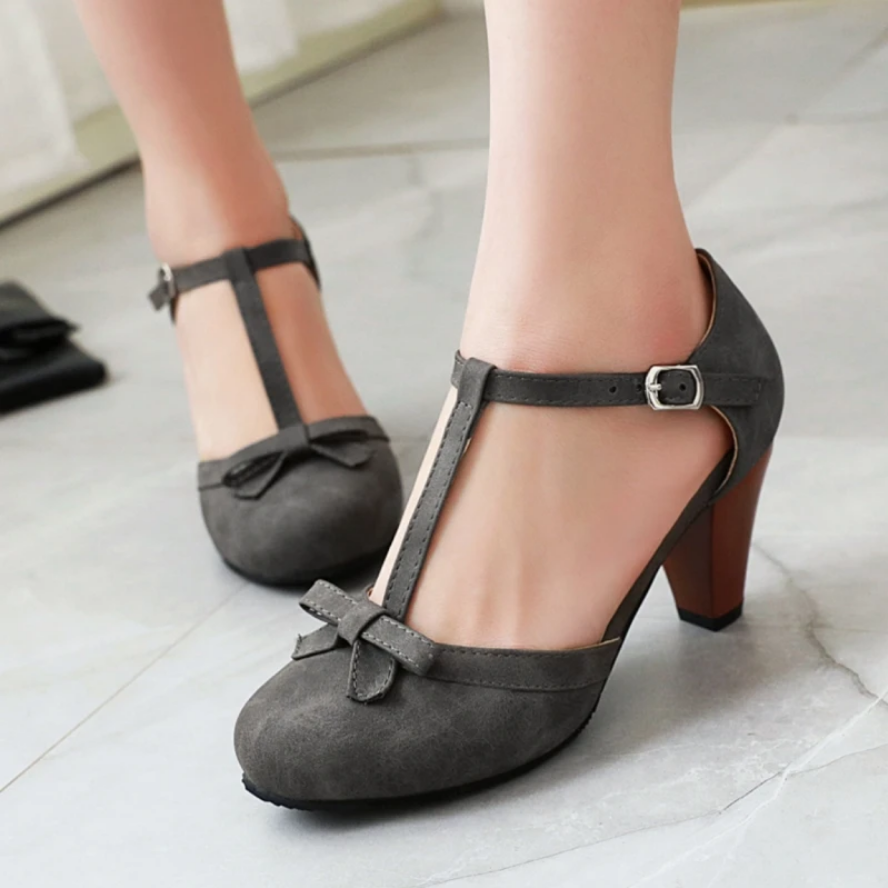 Women’s Summer Fashion Strap Pumps