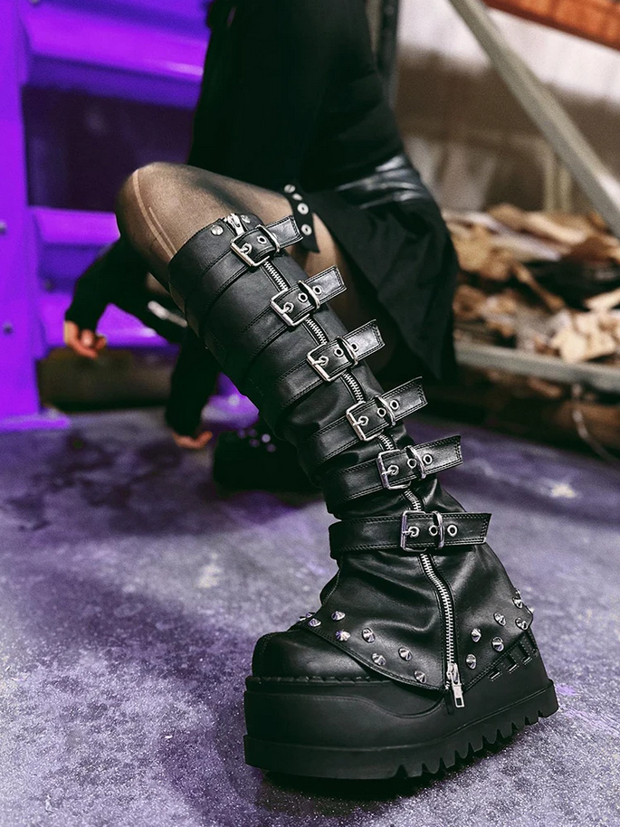 Black Goth Platform Boots for Women Chunky Punk Style Fashion Footwear