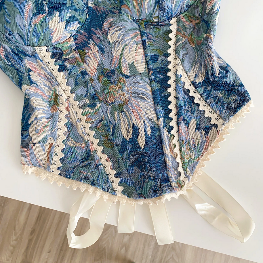 Retro Print Evening Camisole - Lace Spliced Slim Strap Top for Women