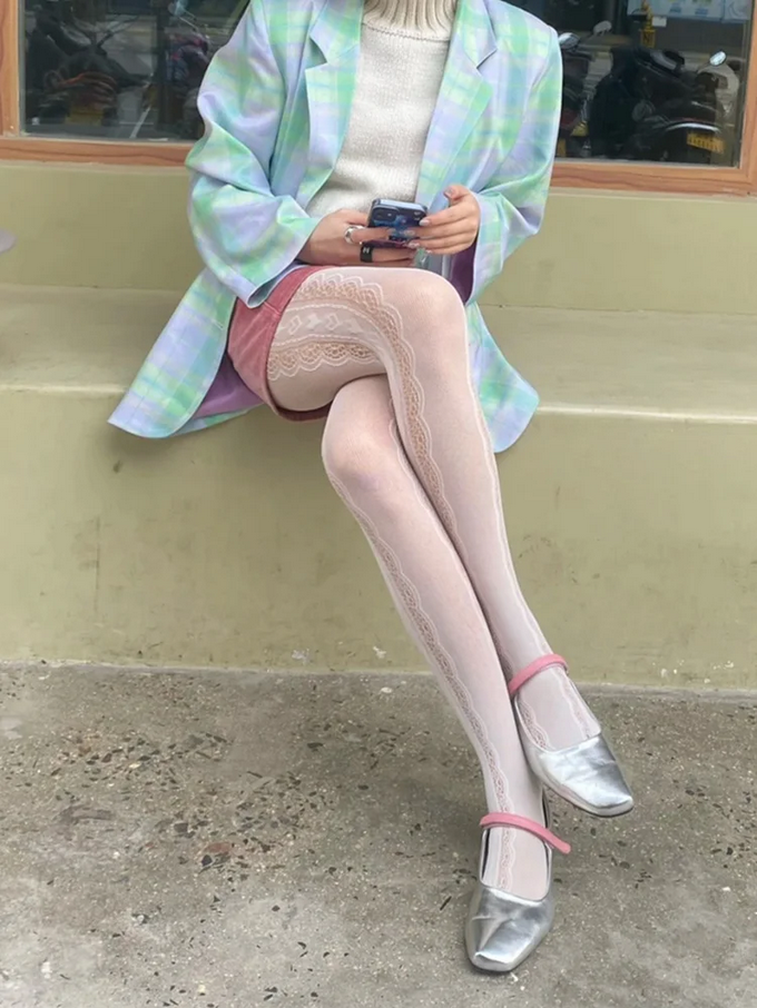 Lolita Lace Jacquard Pantyhose Side Hollow Heart Pattern Tights for Women