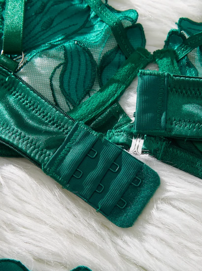 Sexy Lingerie Lace Bra and Panty Set