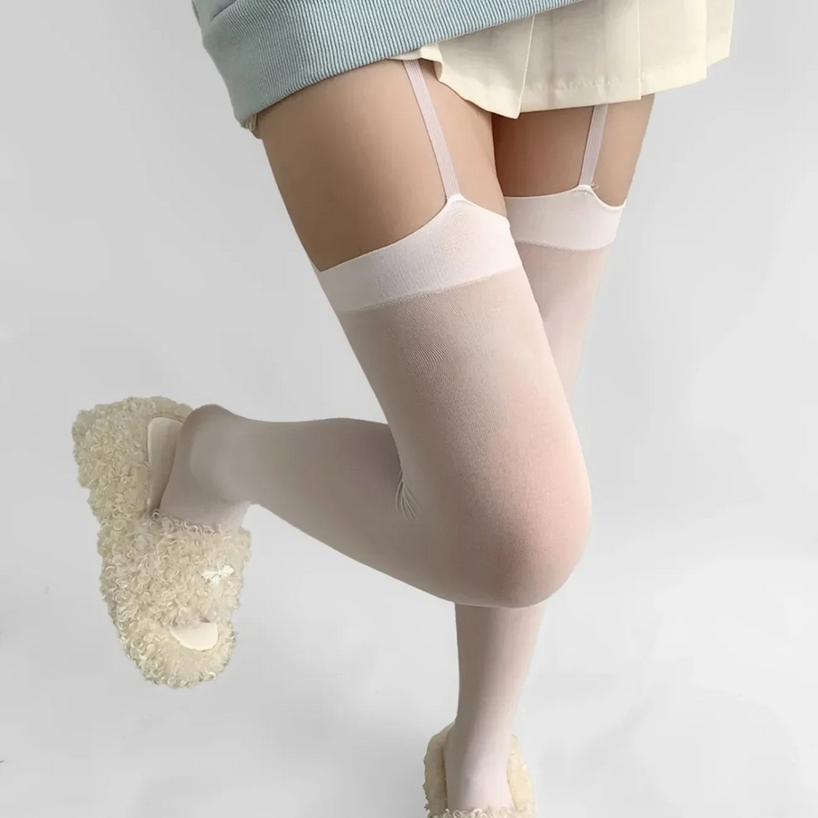 Suspender Wide-banded Velvet Stockings with Garters
