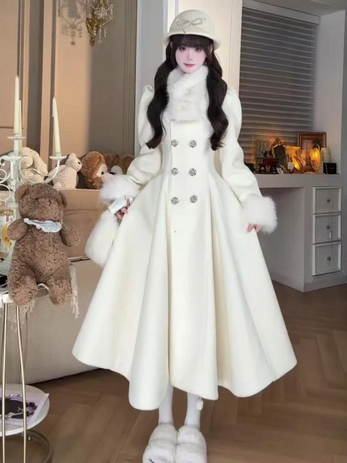 Luxurious White Fur-Trimmed Princess Coat