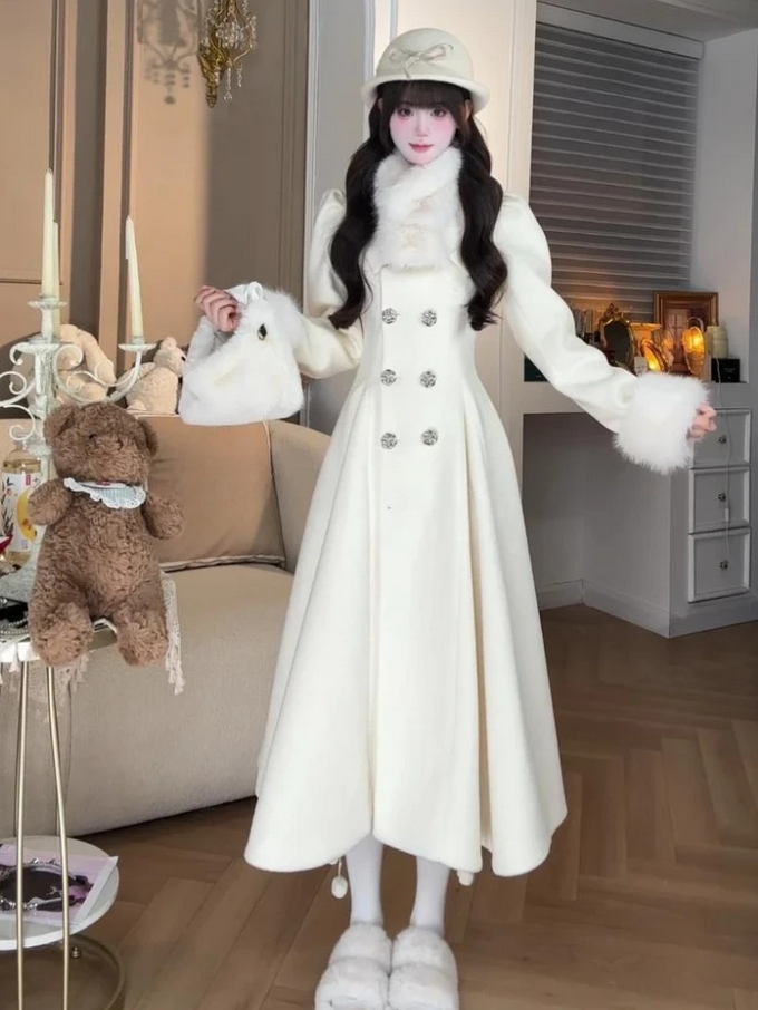 Luxurious White Fur-Trimmed Princess Coat