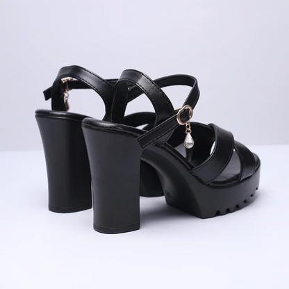 Edgy Chunky Platform Heels Sandals in Black and White