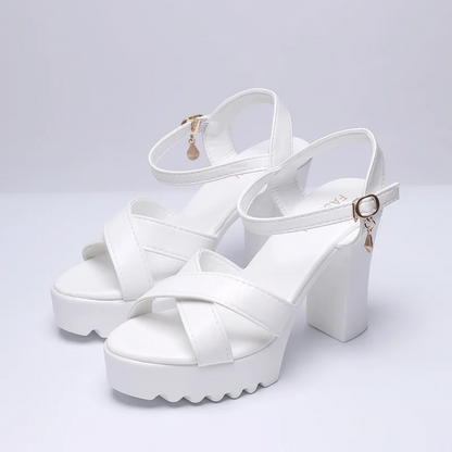 Edgy Chunky Platform Heels Sandals in Black and White