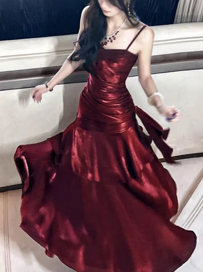 Elegant Ruffle Gown  Sexy Sleeveless Spaghetti Strap Prom & Party Dress